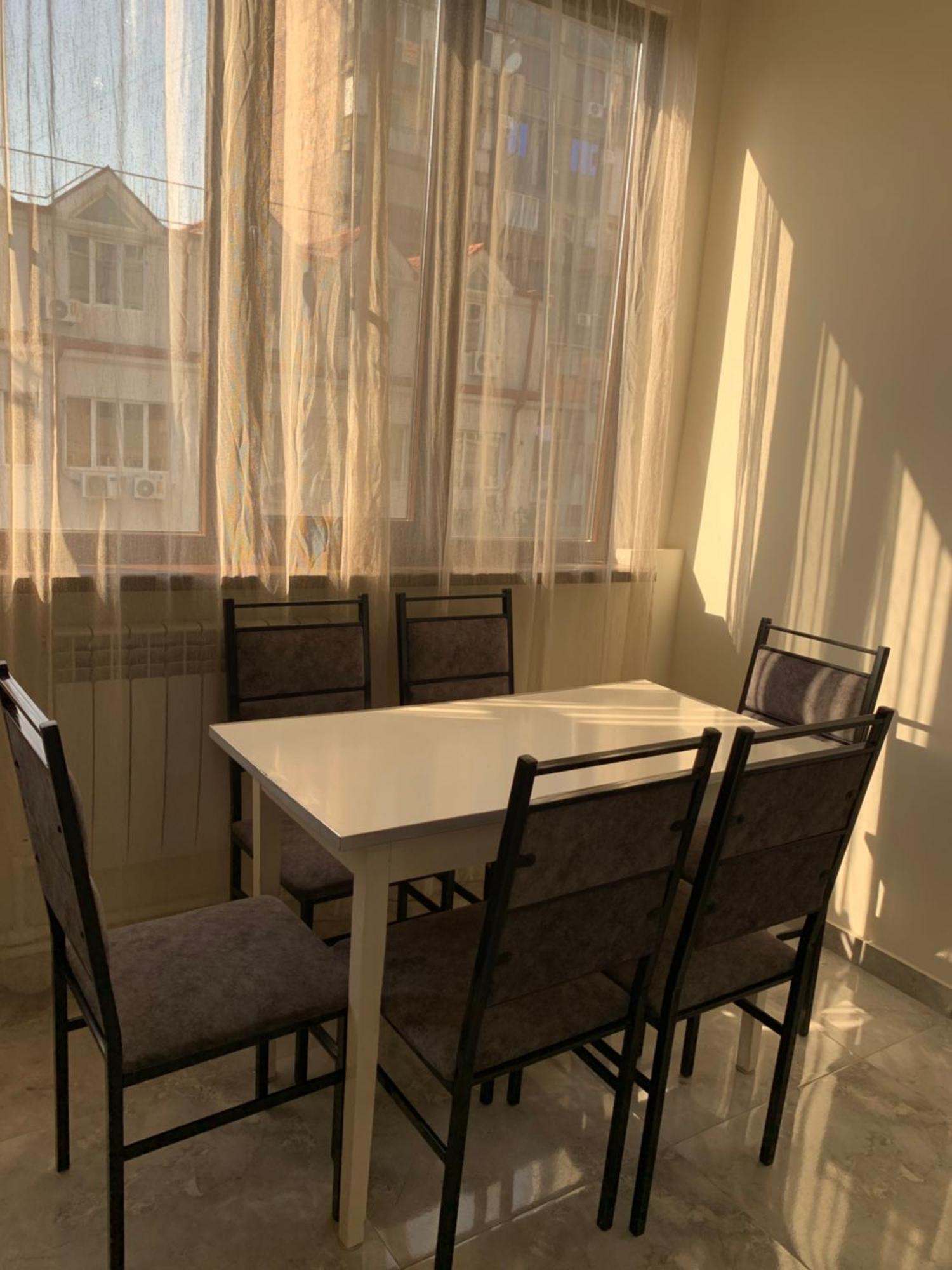 Apartment In The Center Of Yerevan Luaran gambar